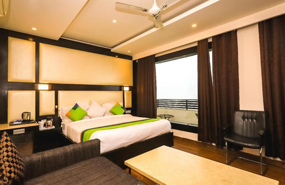 Hotel Black Magic Дармсала Экстерьер фото