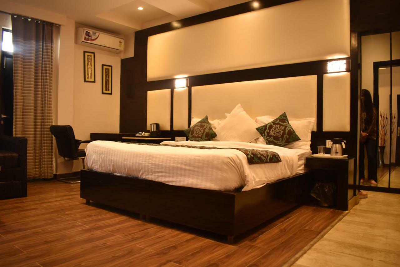 Hotel Black Magic Дармсала Экстерьер фото